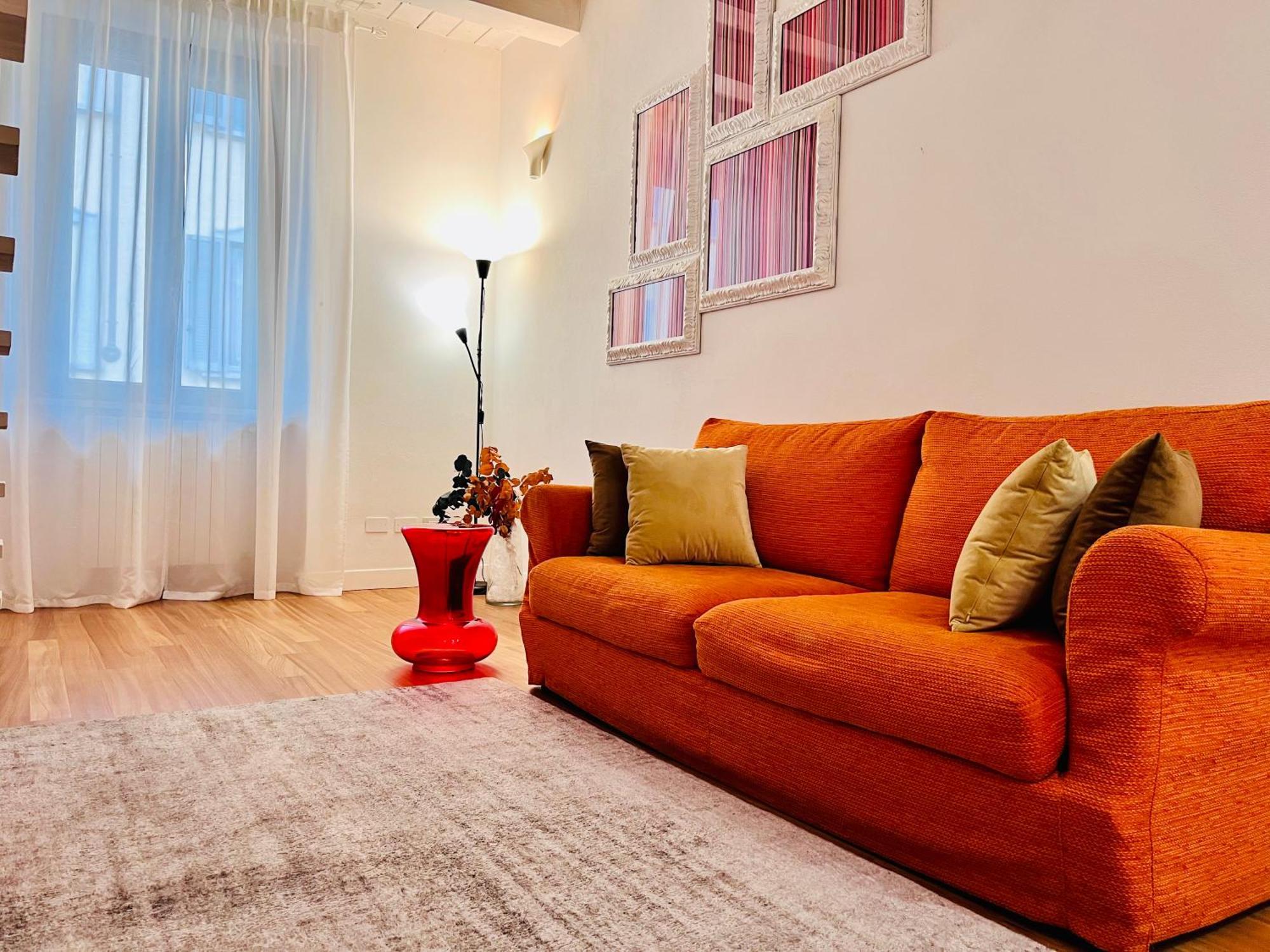 Riverside Loft Navigli - Spacious Two-Bedroom Apartment Милан Экстерьер фото